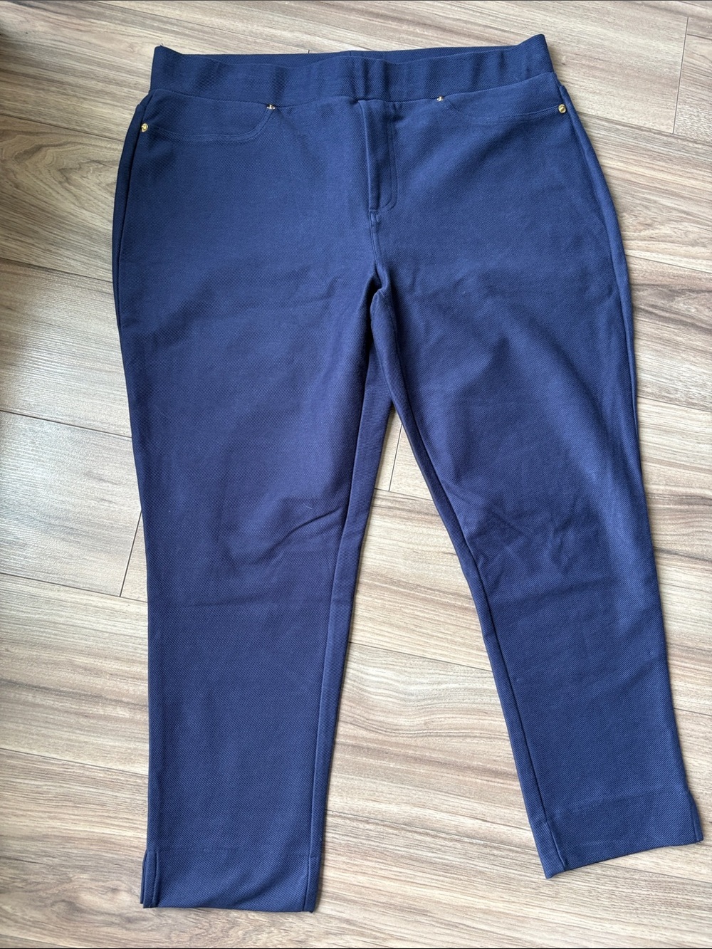 NWOT Michael Kors Navy Blue Capris